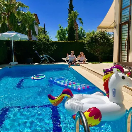 Paradise Town Elite 100 Mbps Free Wifi Βίλα