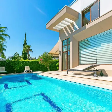 Paradise Town Elite 100 Mbps Free Wifi Villa *