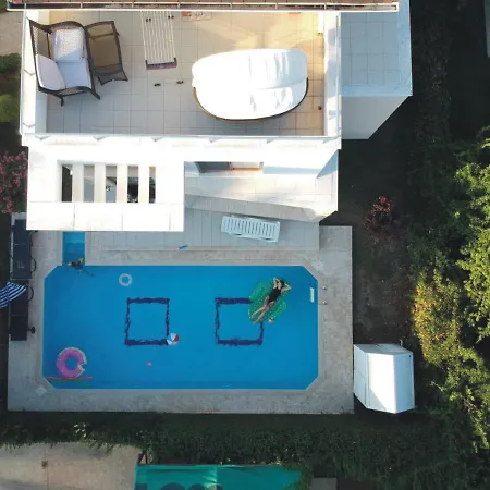 Villa Paradise Town Elite 100 Mbps Free Wifi *