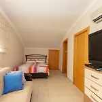 Paradise Town Elite 100 Mbps Free Wifi Vila *