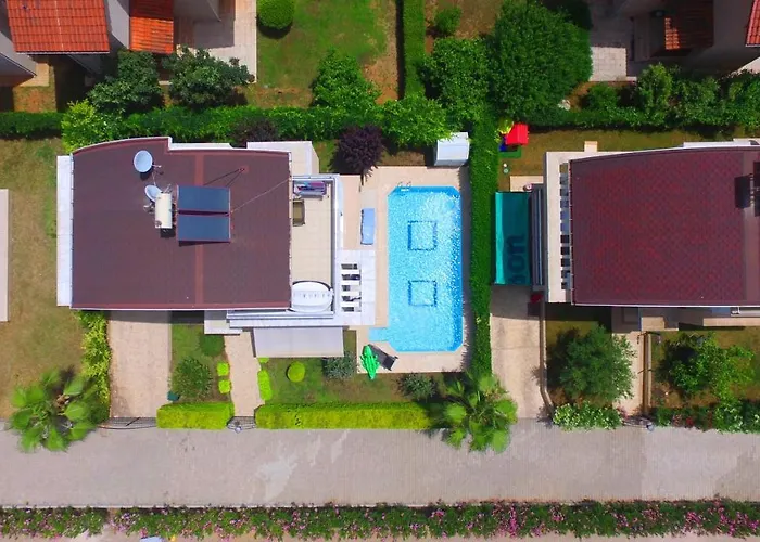 Вилла Paradise Town Elite 100 Mbps Free Wifi Белек